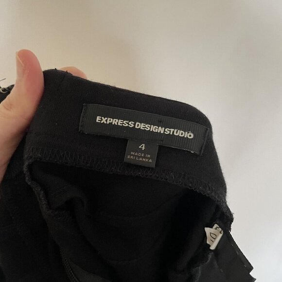 Express Design Studio Black Bandage Mini Skirt Size 4 comfortable business - Picture 6 of 7